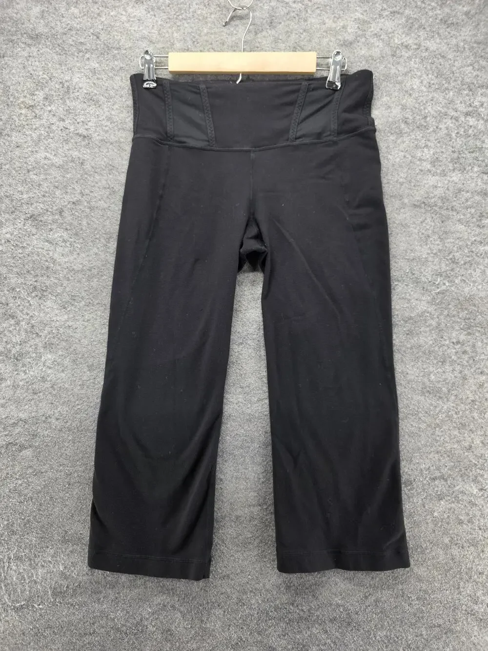 Lululemon Leggings Womens 8 Black Capri Yoga Fleece Elastic Waist 22 Inseam